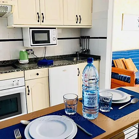 Apartament Bellissima 200m From The Ocean With Pool, Wifi & Sat-tv