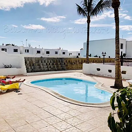 Apartament Bellissima 200m From The Ocean With Pool, Wifi & Sat-tv Puerto del Carmen (Lanzarote)