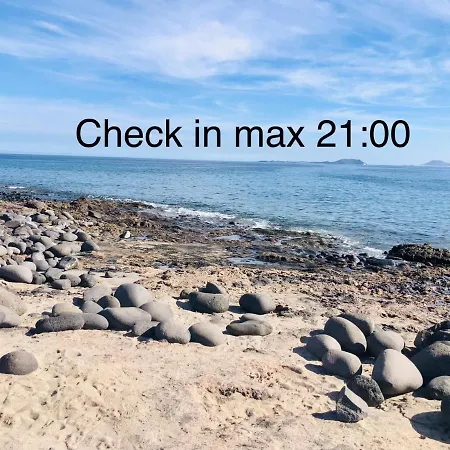 Apartament Bellissima 200m From The Ocean With Pool, Wifi & Sat-tv